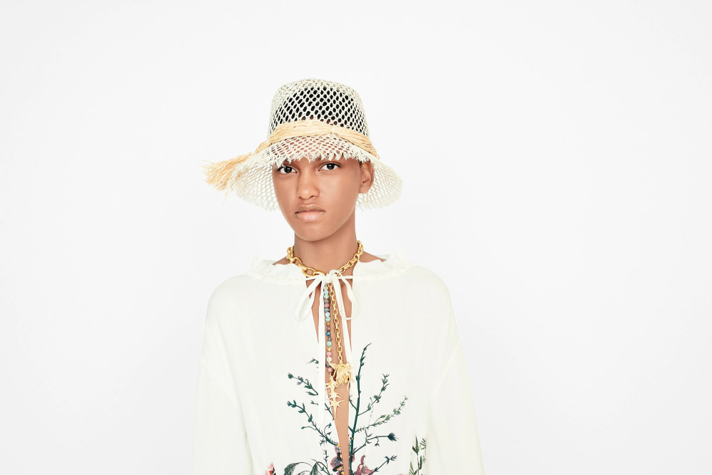 爆浆口感的抹茶巧克力甜甜圈,适合田园阳光的dior编织草帽