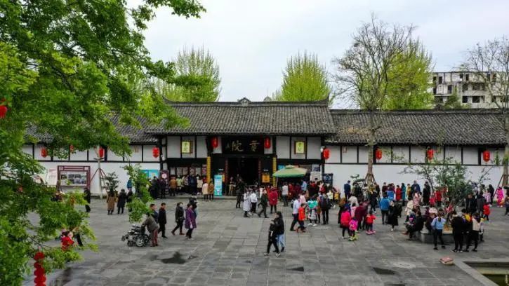 溫馨提示:整個4月,閬中古城景區,天宮院景區對全國遊客 免門票哦!