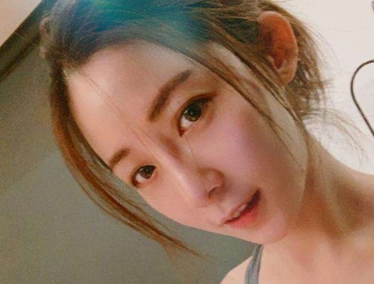 新版奇门遁甲爆红网络老板娘春春现实中更是美丽动人
