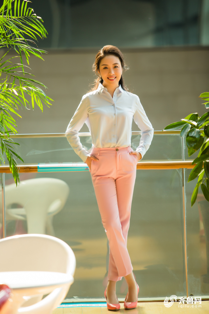 "县长 网红",助农直播玩出新花样!