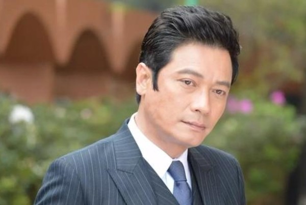 曾是"坏人"专业户,糟糠之妻相助20多年,成名后娶貌美娇妻|苏岩|卢国沾