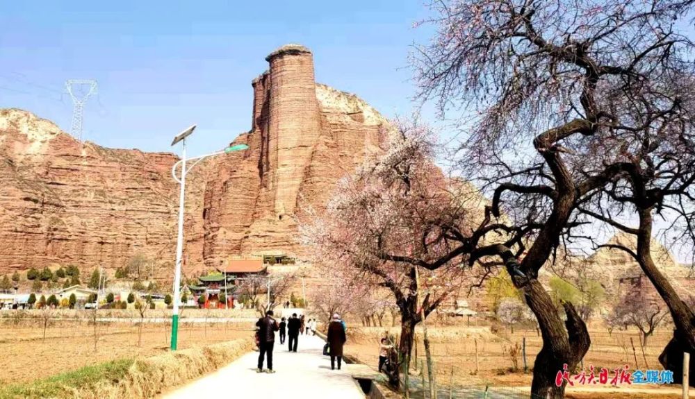 东乡县唐汪镇干干净净迎小康