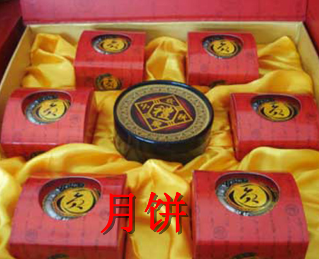 有种"过分"叫过度包装,罐头,草莓不算啥,打开月饼包装:瞬间崩溃!