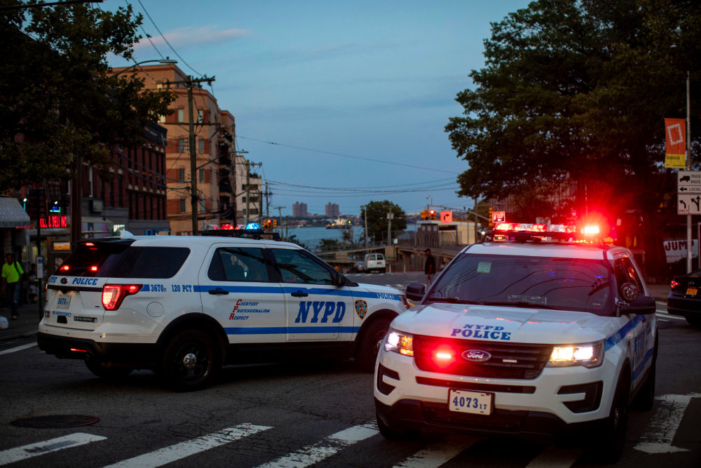 何塞·格雷罗|19岁男孩为保护父亲被人疯狂捅刺，血流满地