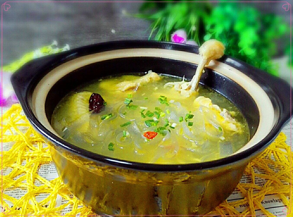 龙井鸡片汤当绿茶碰上鸡汤美味加上健康一切滋味尽在不言中