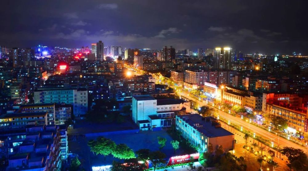 夜太美让湛江夜色刷爆你的朋友圈