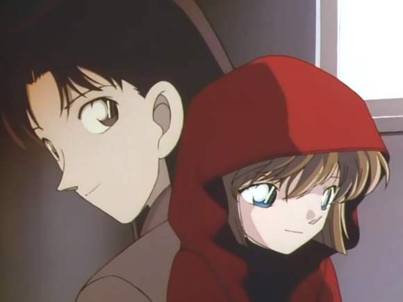 再从另一个方面看:明美的气质性格和兰内酱是很相似的(小哀和秀一认定