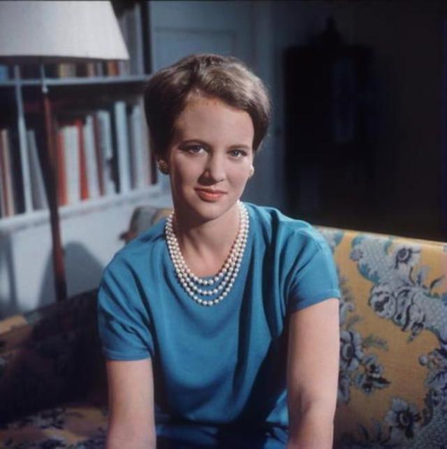 英国女王和丹麦女王真的像照片那么美吗?这组老照片足以见证