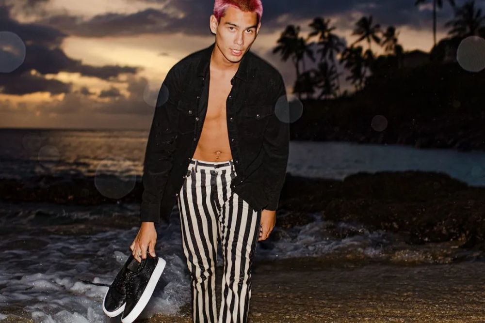 男模evan mock今年22岁,手握十分强大的时尚资源,如今进组新版《绯闻