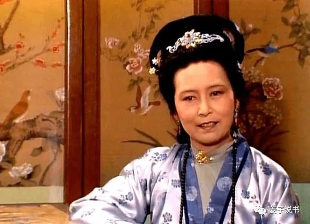 红楼梦里,会变成第二个赵姨娘的人,不是晴雯,而是她