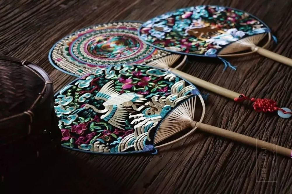 往都▍苗族刺绣挑花▍"中国传统工艺"_腾讯新闻