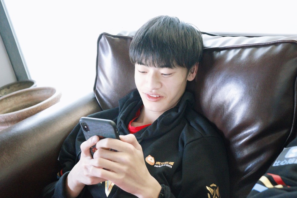 hero月色操作太下饭我自己杀自己嬴政开大张良正面咬直接被秒