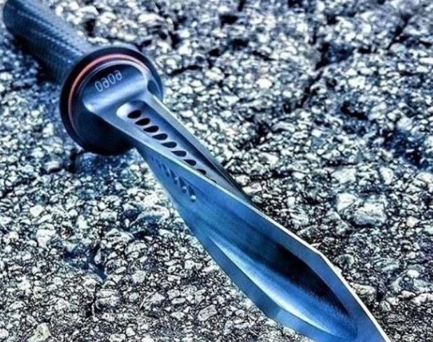 全球最毒军刀:第一已被国际禁用,比赫赫有名的三棱军刺还"变态"