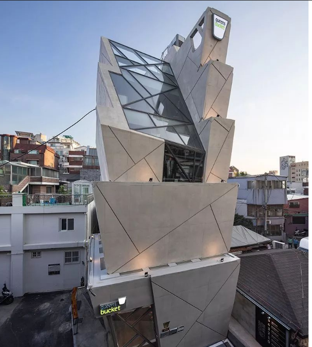 筑言别具一格的盒子建筑