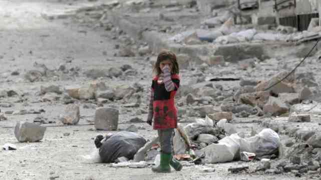 叙利亚沙滩小孩图片