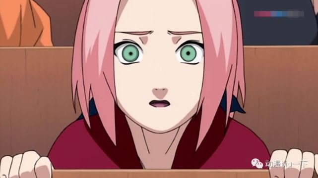 并且跟随着自来也外出修行,而佐助也投奔了大蛇丸去追求自己想要得到