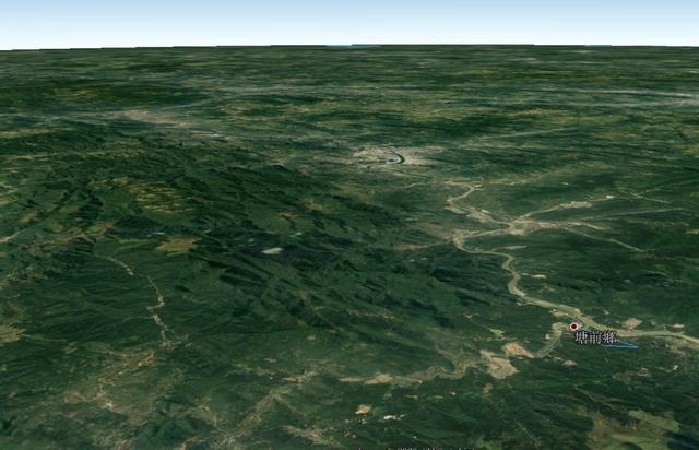 首先从地理位置上来看,福建虽然是东南沿海地区,但是福建的地形条件