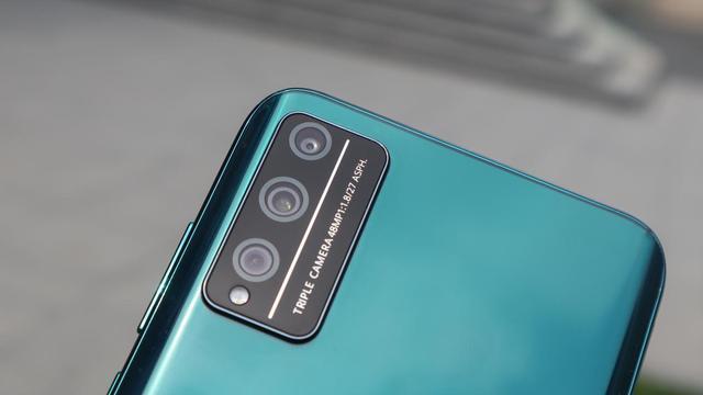 荣耀play4tpro首发上手测评麒麟810加持颜值性能双双在线