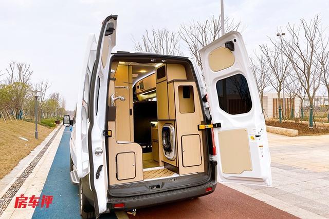 定位2人使用售价316万元西部小野牛房车名字狂野内涵温馨