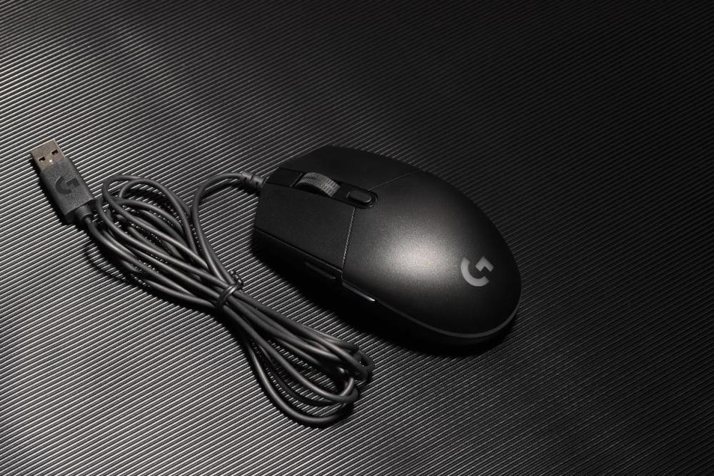 入门级的价格旗舰般的体验罗技g102第二代游戏鼠标评测