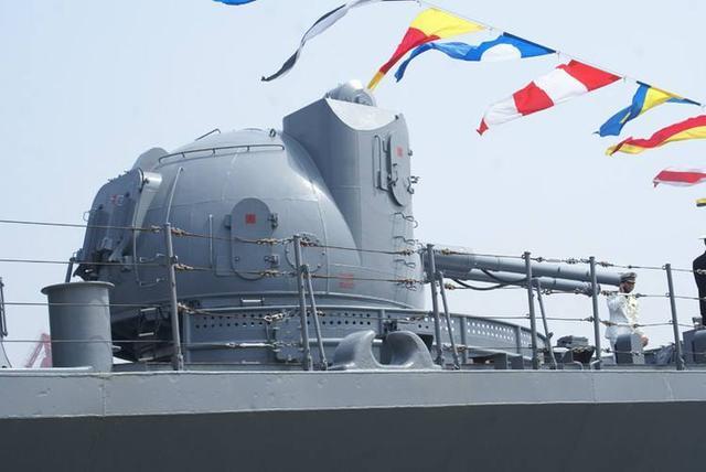 口径130毫米,全自动射击来袭目标,苏联舰炮传承至今已成经典