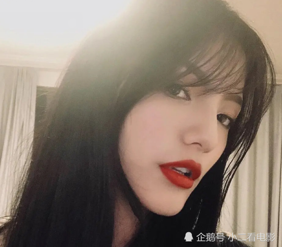 jony j的老婆叫白玛,去年两人公布恋情的时候,其实早就在一起过,只