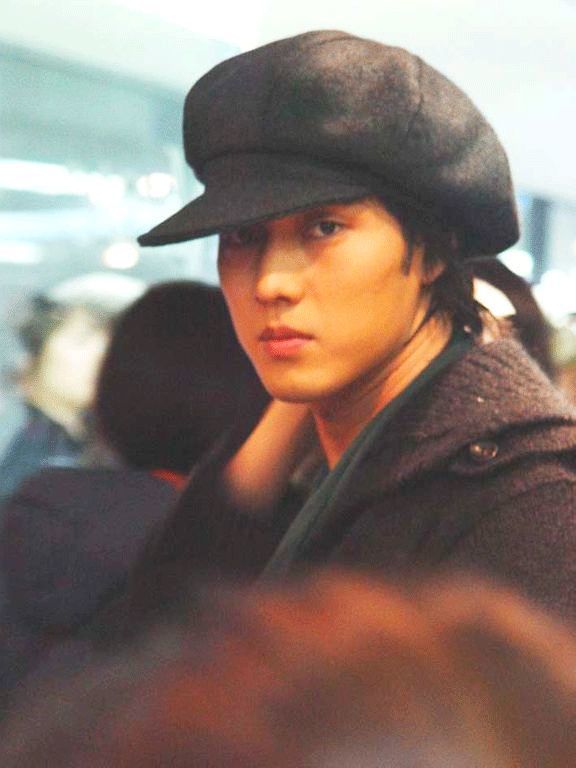 此处给(年轻的)客官简单科普下苏志燮,他是"阿加西风"的鼻祖,《对不起