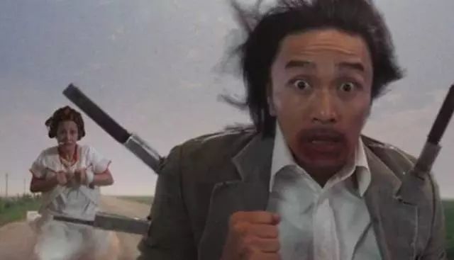 有一种演技叫周星驰,当《功夫》中包租婆追人没了特效,演技太强大!