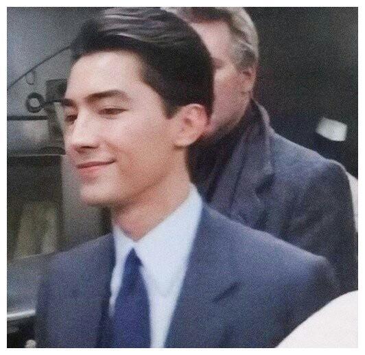 "尊龙"不仅让林青霞迷恋,还受劳力士青睐,成为第一位亚裔代言人