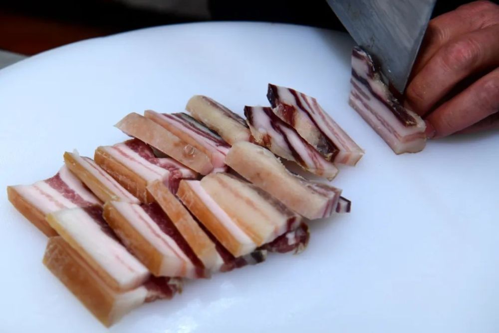 难忘乡土风吹肉