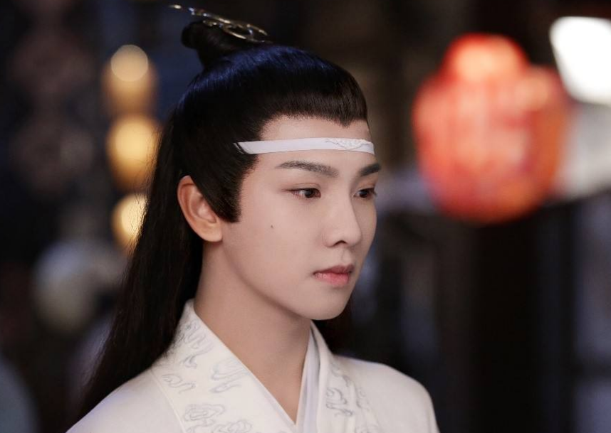 继《陈情令》后,蓝思追转身迎来新古装剧,可惜经验不足甘当配