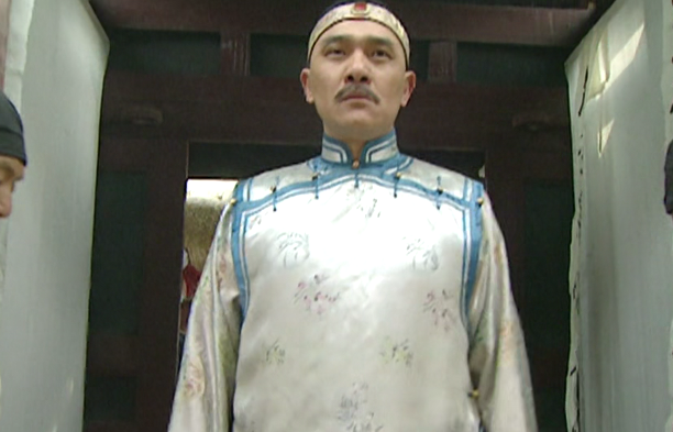 雍正王朝:孙嘉诚是被年羹尧杀害的,胤禩为何要去下跪?