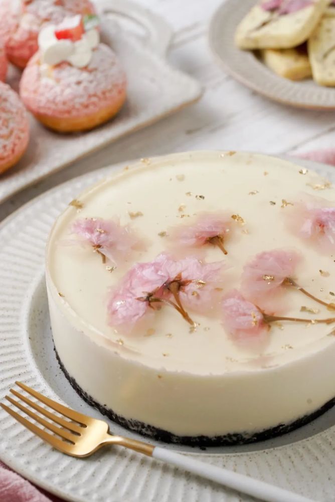 无烤箱无裱花做出最美的樱花镜面水晶蛋糕