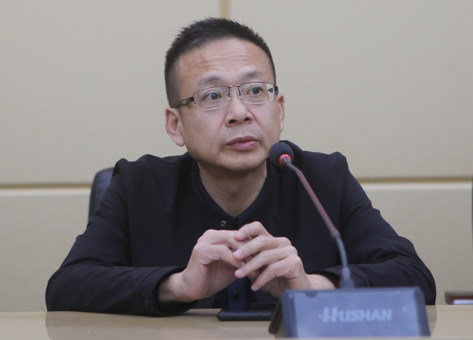 送法进企业普法入人心
