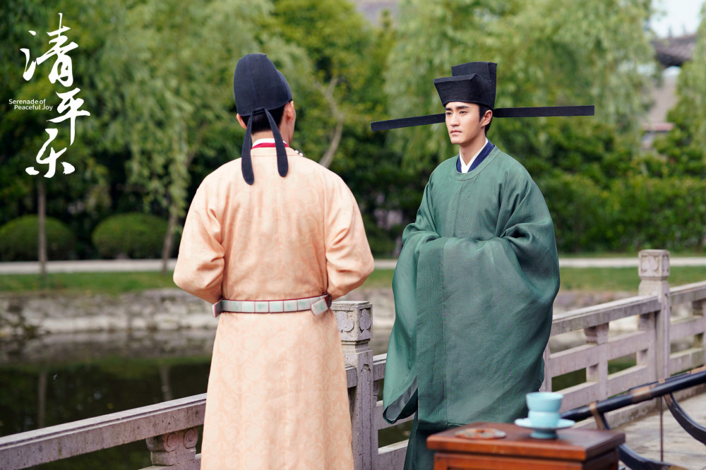 杨玏|王漫妮和陈屿有情况？网曝江疏影和杨玏私下关系亲密疑似密恋？