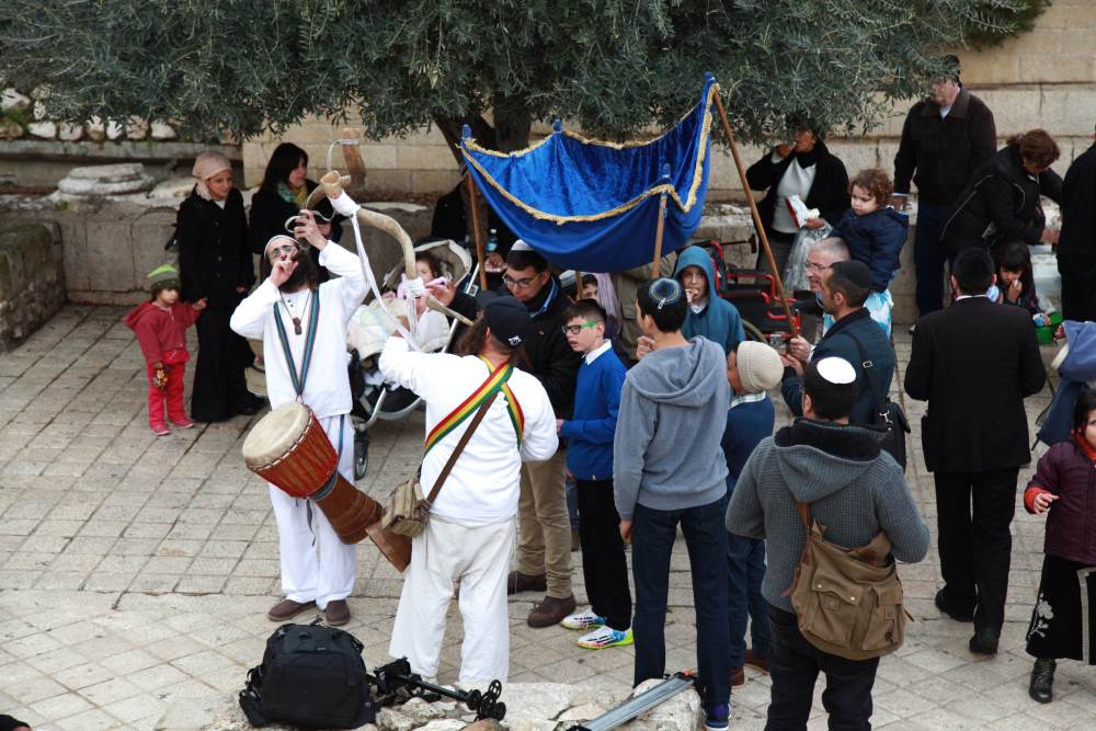 在英国的冠状病毒死亡人数中,为什么犹太人占了很大比例?_腾讯新闻