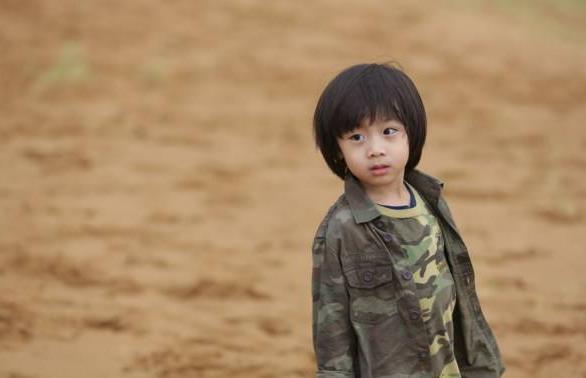 11岁kimi颜值撞脸蔡徐坤整容式的长大网友直呼太想嫁