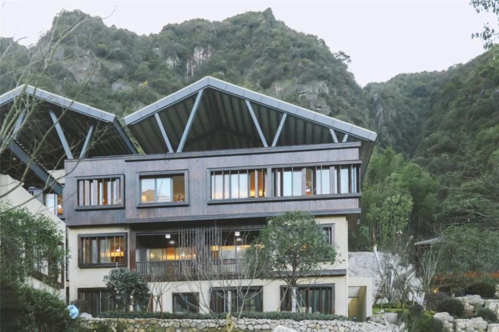 4月13日葛仙山景区及索道恢复开放