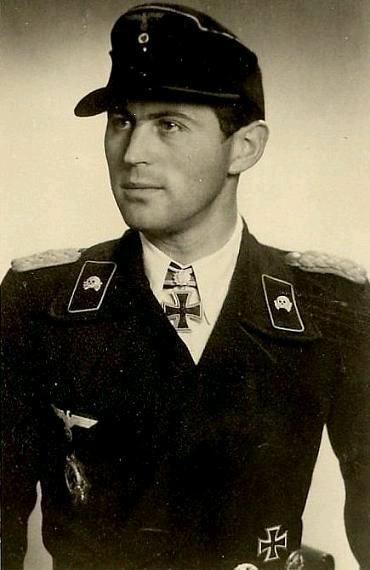 二战德军装甲兵没有装备防撞坦克帽?只因为太丑士兵们不愿意戴