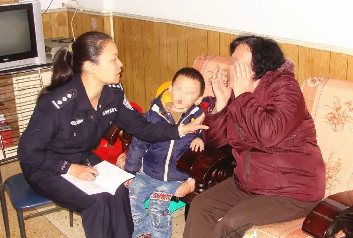 痛心!48岁看守所女警居家隔离期间殉职……一家五人是警察