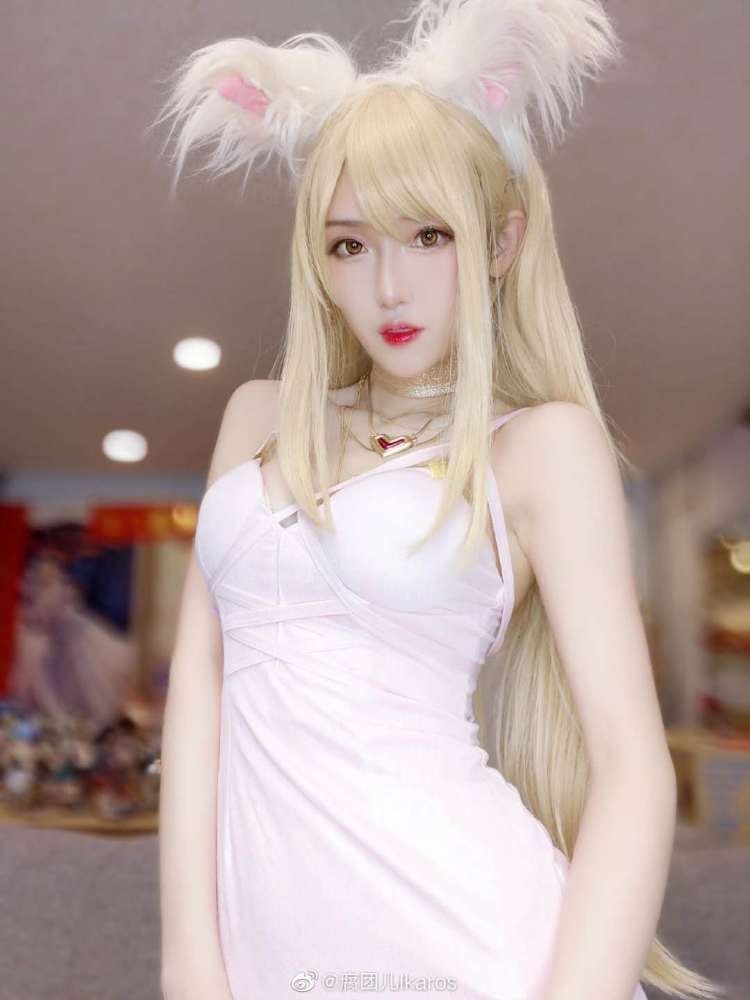 腐团儿尝试大波浪,揭露女生做头发真相,无意炫富暴露