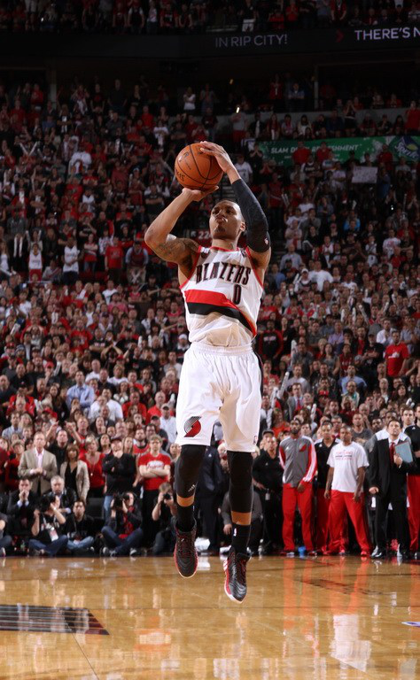 我是nba超巨利拉德我喜欢唱跳rap篮球更喜欢绝杀