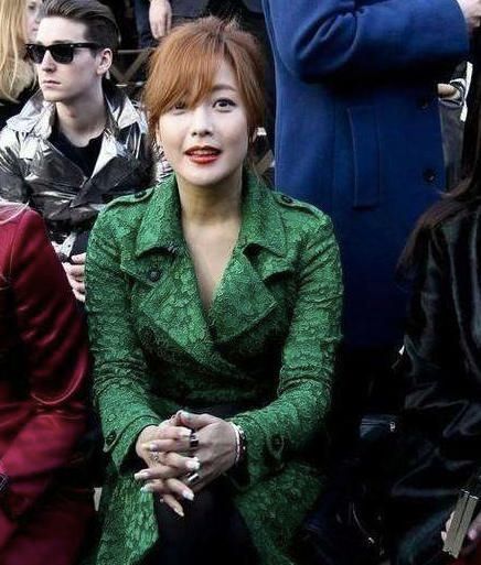 金喜善一身 主妇 的味道 身材发福穿搭俗气 包装都掩盖不住 腾讯网