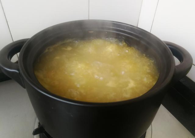 奶奶用了40年的熬小米粥秘方,保证粘稠香甜,米油还厚,好喝!