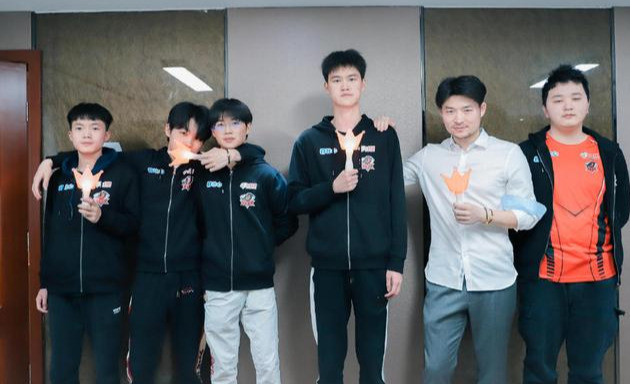 kpl春季赛武汉estarpro迎来了DYG，全员莽夫不敌AG体系