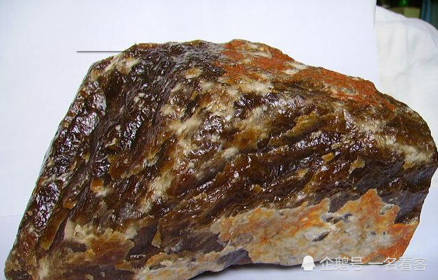 鬼吹灯系列 龙岭迷窟中胡八一 拿到的闻香玉到底是啥