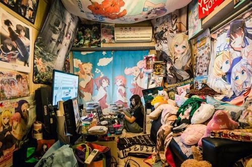 日本宅男宅女的低欲望生活不结婚不生孩房间就是他们的世界
