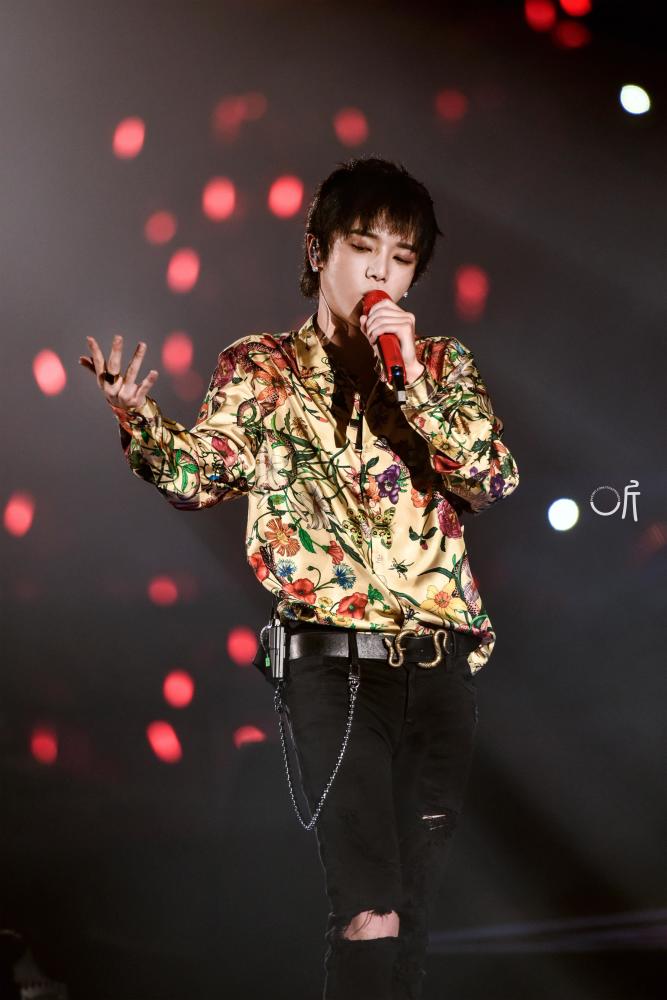 华晨宇《强迫症》中不为人知的内涵,他是真的有思想!