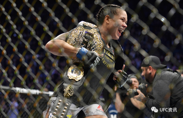 由于空缺的ufc头衔击败乔安娜 阿曼达·努耶斯(amanda nunes) 羽量级