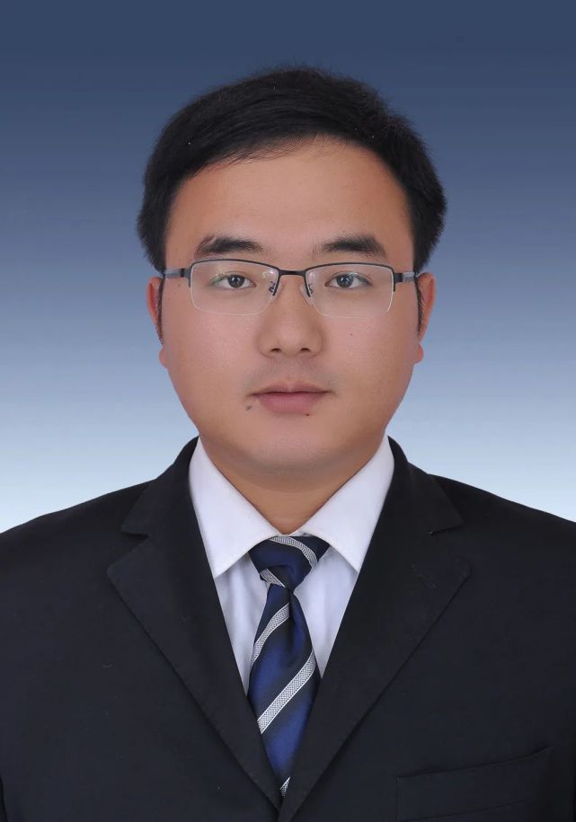 张小明,男,汉族,大学学历,中共党员,1987年3月出生